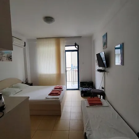 жасмин клуб Appartement Slantchev Briag